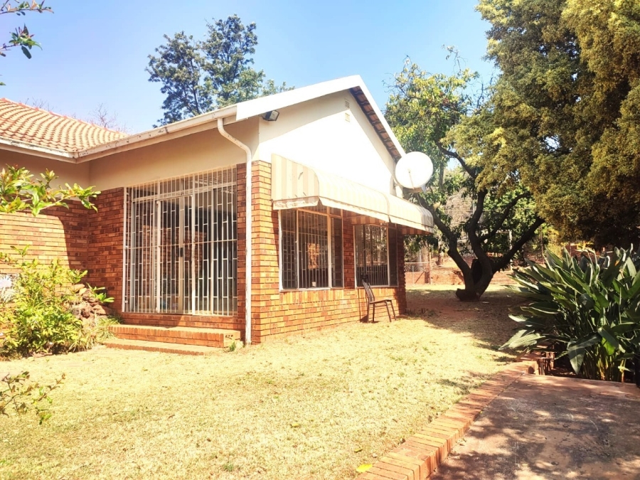 To Let 3 Bedroom Property for Rent in Donkerhoek A H North West